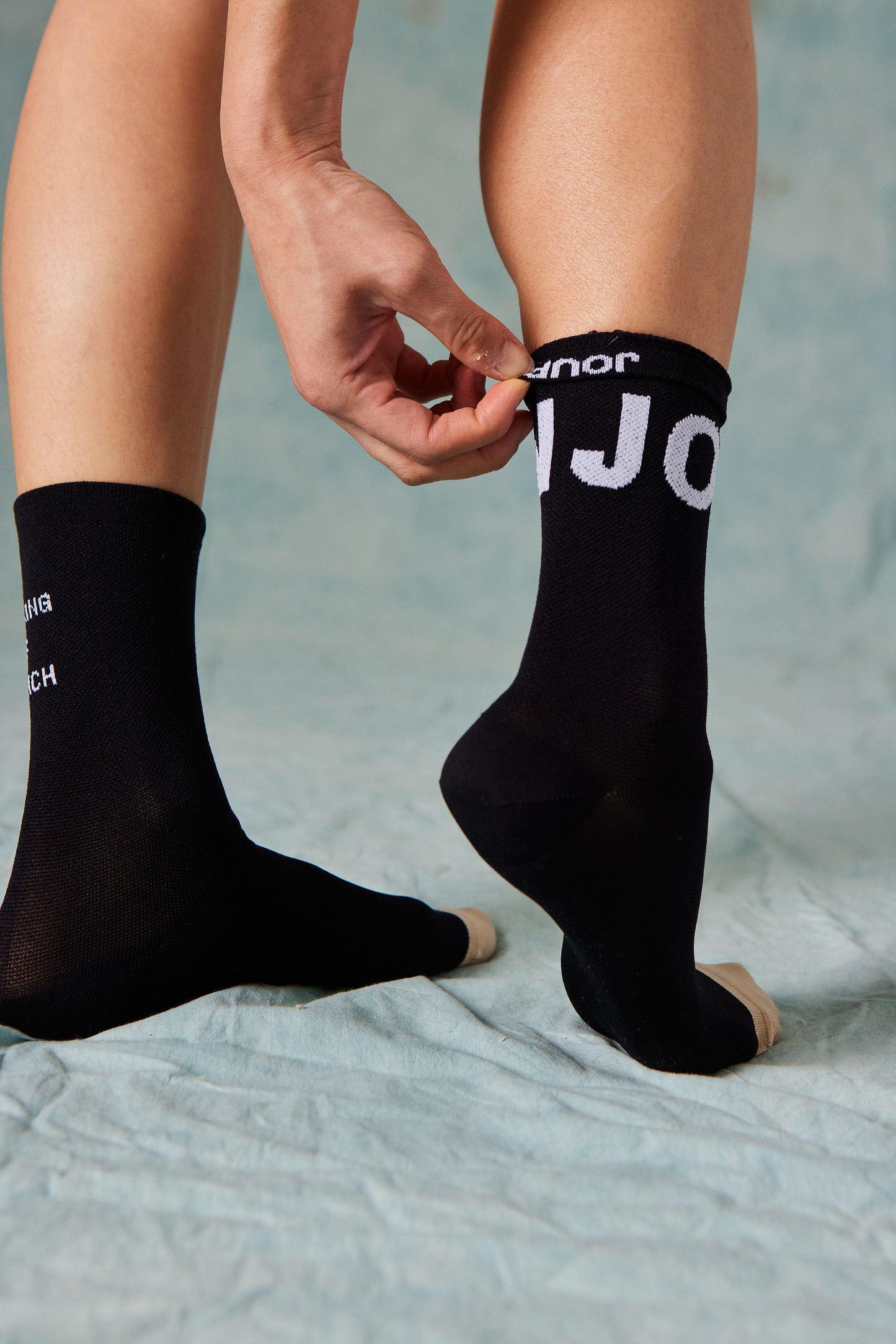 SEASON/ELEMENT SOCKS LOGO | BLACK