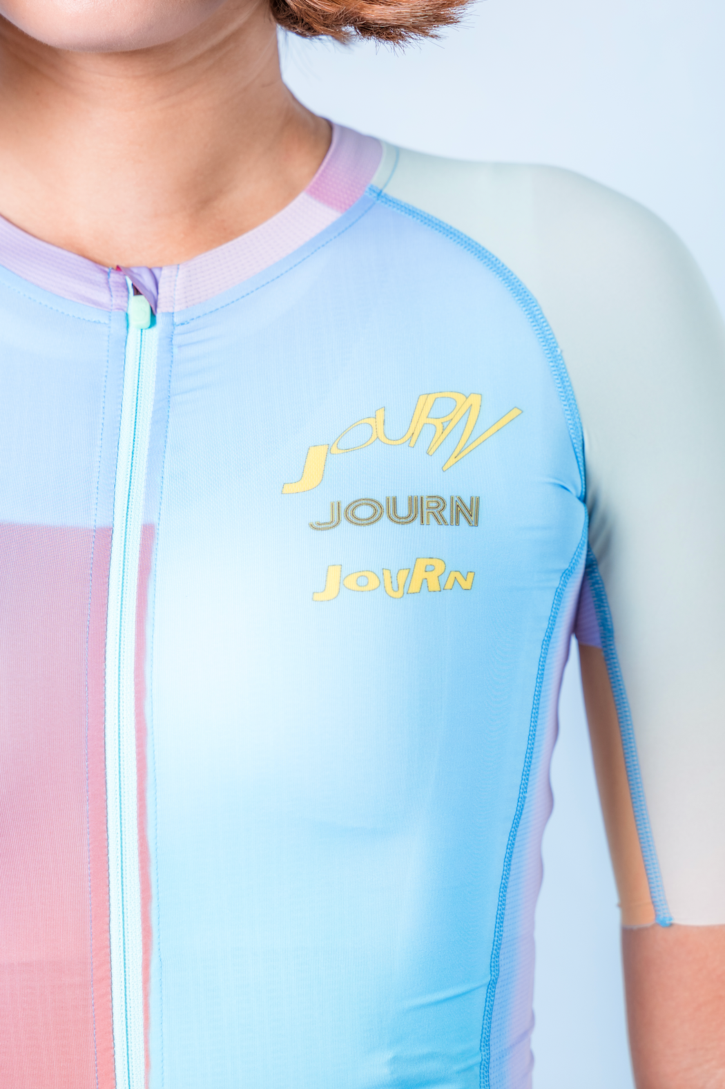 WOMEN'S MOMENTUM JERSEY ARTIST SERIES | FALL